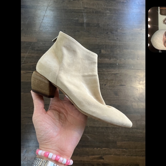 Nib $715 Officine Creative Cream Ankle Boots